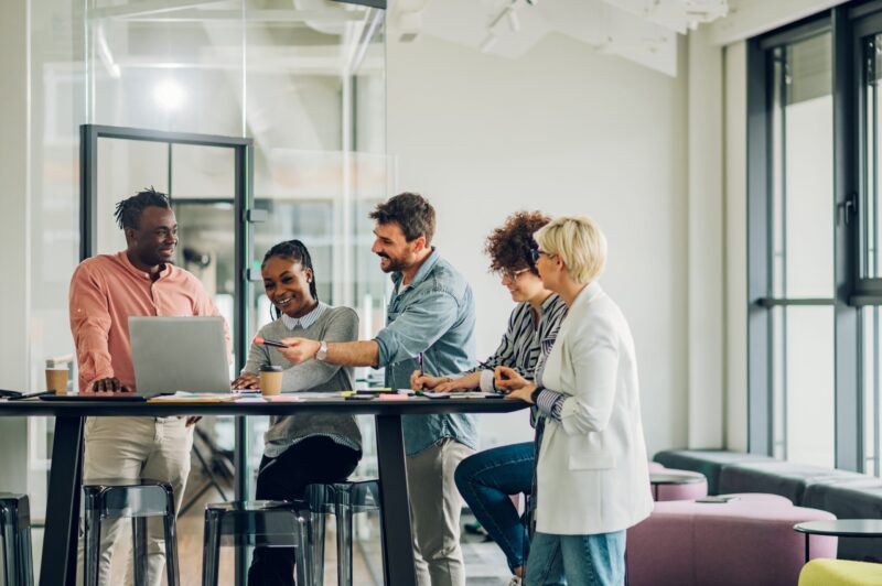 Diverse,Employees,Gathered,In,The,Office,Having,Fun,During,Brainstorming